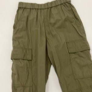 These are size 10-11 H&M cargo pants